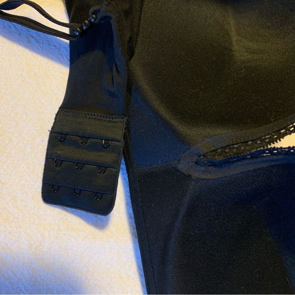 Victoria’s Secret Sweater Bra Lace Detail Black Plunge Slightly Padded #feminine - Picture 6 of 7